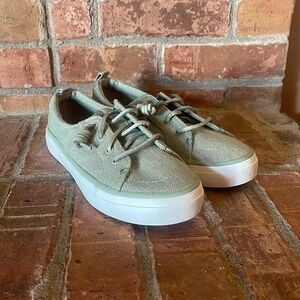 LIKE NEW Sperry Crest Vibe Linen Sneakers in Baja Green